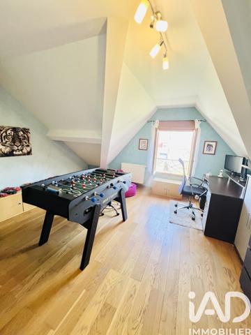 Maison à vendre 8 pièces 209 m² Verneuil-en-Halatte
