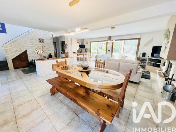 Maison à vendre 8 pièces 209 m² Verneuil-en-Halatte