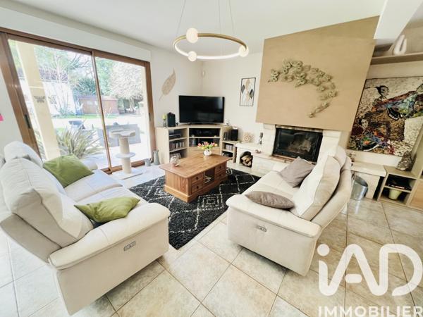 Maison à vendre 8 pièces 209 m² Verneuil-en-Halatte