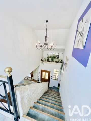 Maison à vendre 8 pièces 209 m² Verneuil-en-Halatte