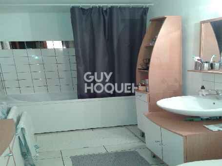 PROXIMITÉ GARE - IMMEUBLE D'ENVIRON 140M² COMPRENANT 4 LOTS