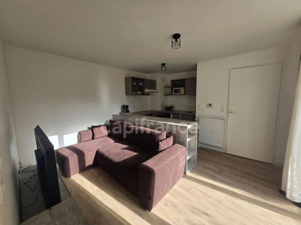 Dpt Val d'Oise (95), à vendre PERSAN appartement T2 39m2 en rez-de-jardin totalement meublé avec stationnement privatif