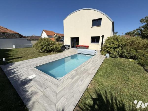 Très belle maison contemporaine avec piscine proche mer