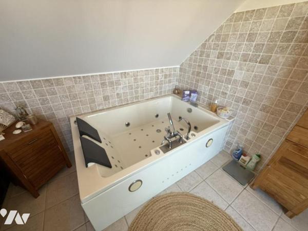 Très belle maison contemporaine avec piscine proche mer