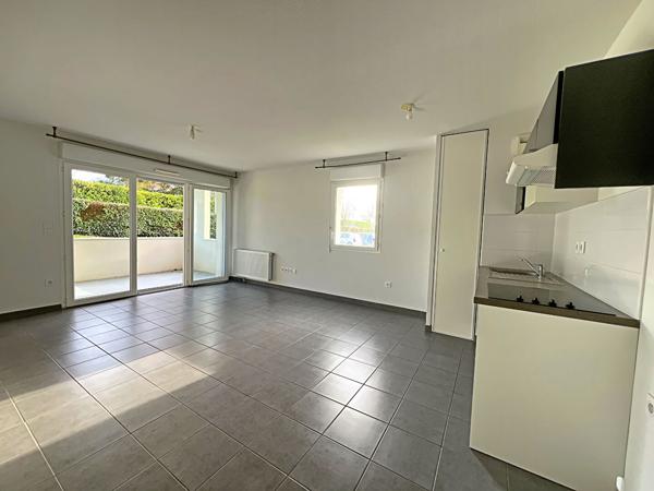 17200 Royan Royan : Appartement Lumineux avec Terrasse ? Calme & Modernité