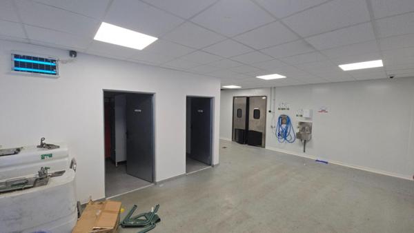 SECTEUR DREUX - MURS Laboratoire industriel alimentaire1.800 m²