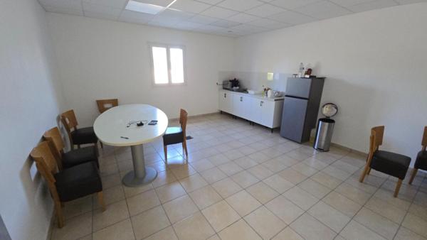 SECTEUR DREUX - MURS Laboratoire industriel alimentaire1.800 m²