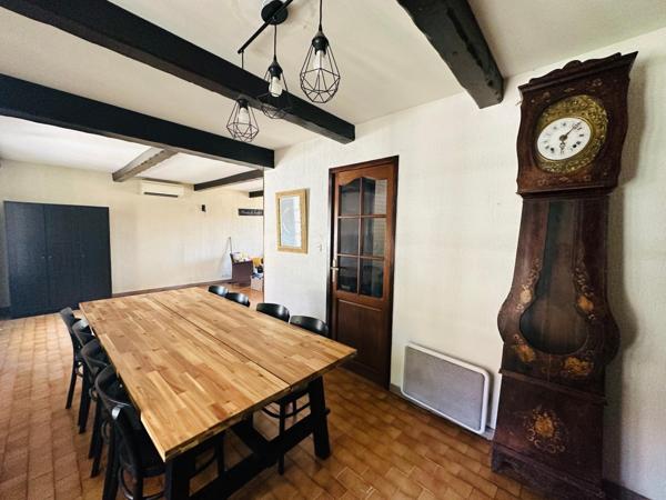 Rare à la vente, maison jumelée à La Fare les Oliviers