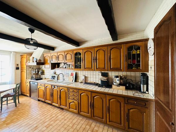 Rare à la vente, maison jumelée à La Fare les Oliviers