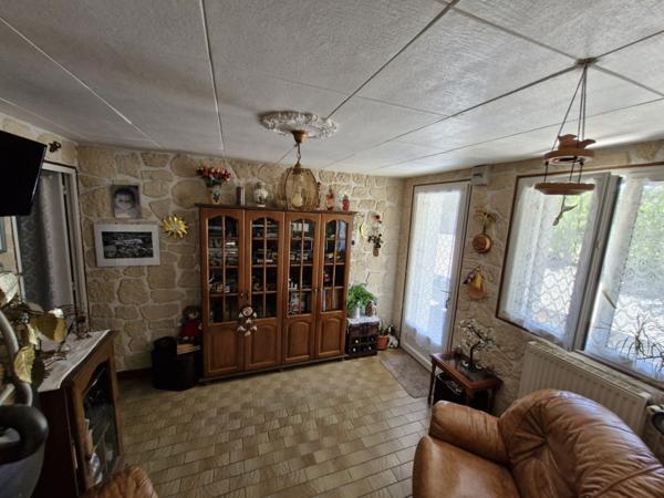 SPACIEUSE MAISON 7 CHAMBRES - TERRAIN - DEPENDANCES