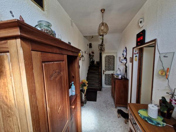 SPACIEUSE MAISON 7 CHAMBRES - TERRAIN - DEPENDANCES