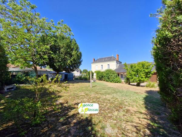 SPACIEUSE MAISON 7 CHAMBRES - TERRAIN - DEPENDANCES