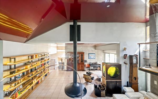 Maison à vendre    6 pièces • 320 m2 Martigues