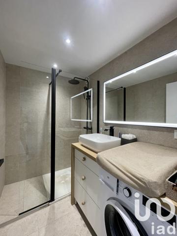 Appartement 2 pièces de 42 m² à Fréjus (83370)