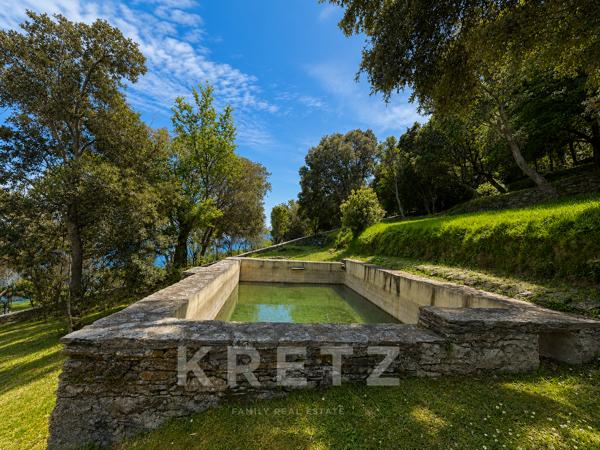 ERBALUNGA – PROPRIÉTÉ DE CHARME AVEC VUE MER PANORAMIQUE ET PISCINE