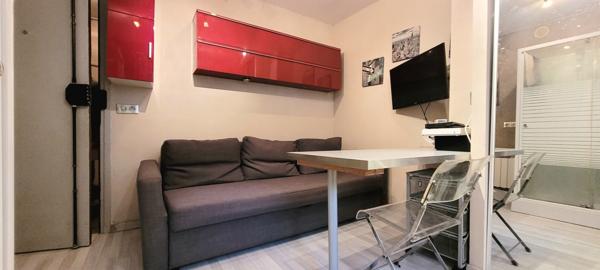 Paris (75017) BEAU STUDIO DE 13 M2 A PARIS 17EME