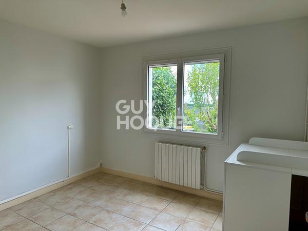 CARCASSONNE - Maison 3 chambres, grenier, garage sur terrain 480 m²