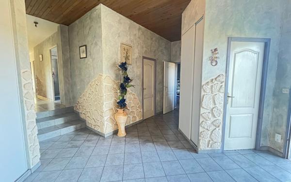 Maison à vendre    6 pièces • 205 m2 Dax