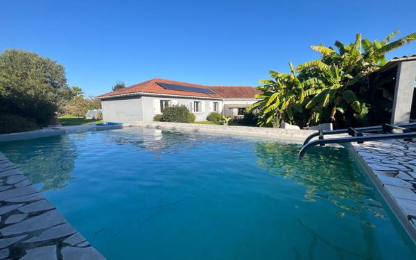 Maison à vendre    6 pièces • 205 m2 Dax