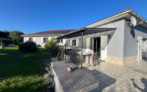Maison à vendre    6 pièces • 205 m2 Dax