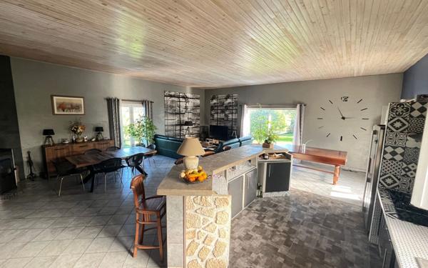 Maison à vendre    6 pièces • 205 m2 Dax