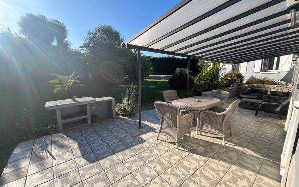 Maison à vendre    6 pièces • 205 m2 Dax