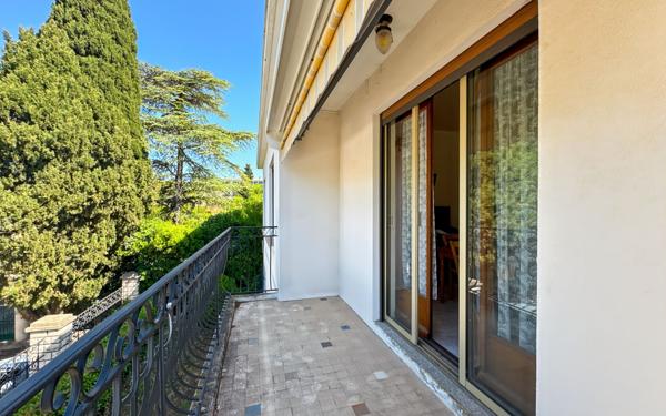 Maison à vendre    8 pièces •  Martigues