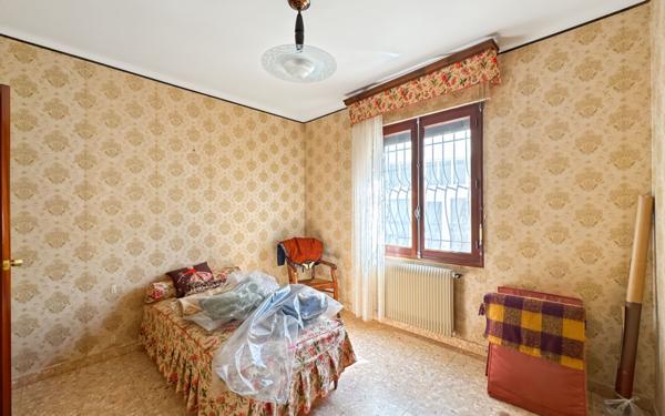 Maison à vendre    8 pièces •  Martigues