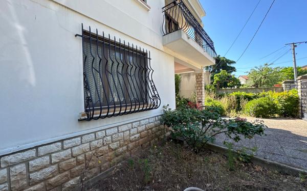 Maison à vendre    8 pièces •  Martigues