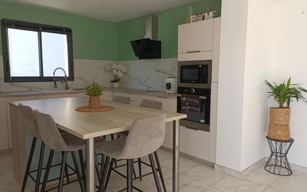 Maison à vendre    4 pièces •  Jonquières-Saint-Vincent