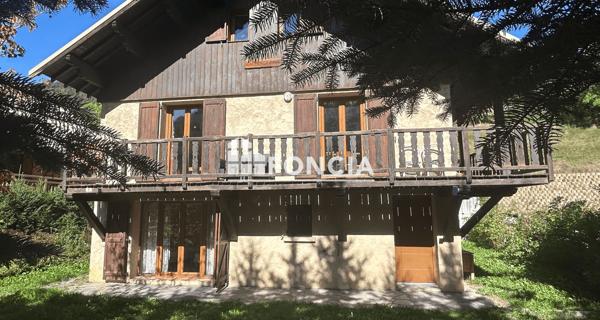 À vendre Maison 6 pièces 130 m² - La Salle-les-alpes 05240