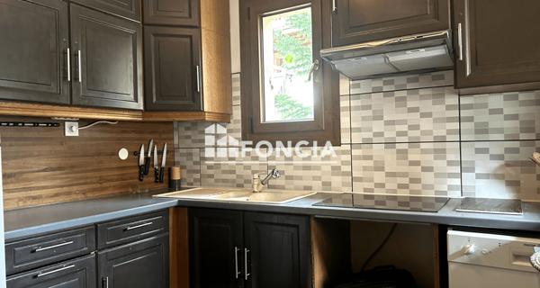 À vendre Maison 6 pièces 130 m² - La Salle-les-alpes 05240