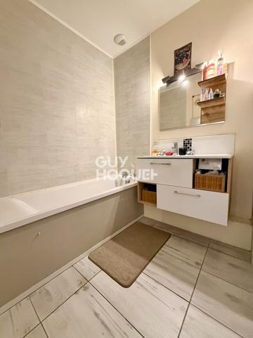 Maison à vendre de 4 pièces de 116.82 m² à Reims Secteur Châtillons
