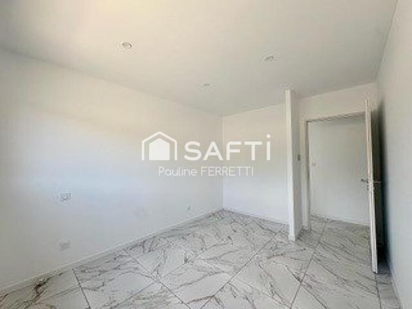 MAISON PLAIN PIED - 3 FACES - 4 PIECES - 128M2 - 360M2 - PISCINE- GARAGE