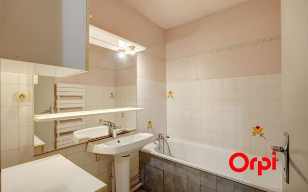 Maison à vendre    5 pièces • 97 m2 Francheville