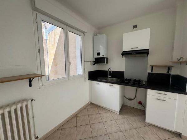 A LOUER - A Lorient appartement T3 proche centre - 44m²