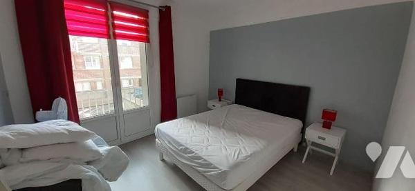 
Appartement situé au premier étage d'une résidence, et à proximité immédiate des commerces et...