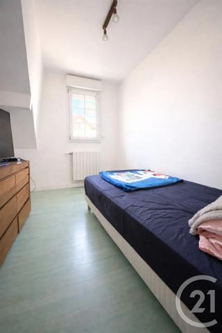 Maison à vendre  5 pièces - 118 m 2   ST DENIS  - 93