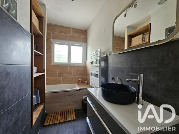Maison à vendre 5 pièces 131 m² Abondant