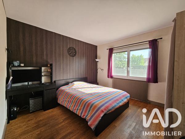 Maison à vendre 5 pièces 131 m² Abondant