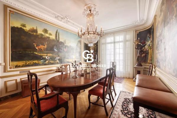 Appartement 5 pièces à vendre Paris 8ème - 75008 / Réf: 21989-VD