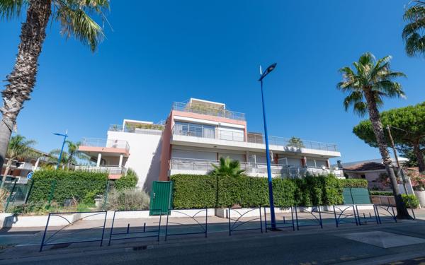 Appartement à vendre    2 pièces • 44,16 m2 Villeneuve-Loubet
