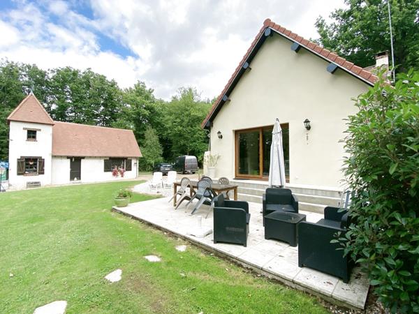 Nogent-le-Roi (28210) Propriété de 5 pièces – 146 m² avec garage – Secteur recherché