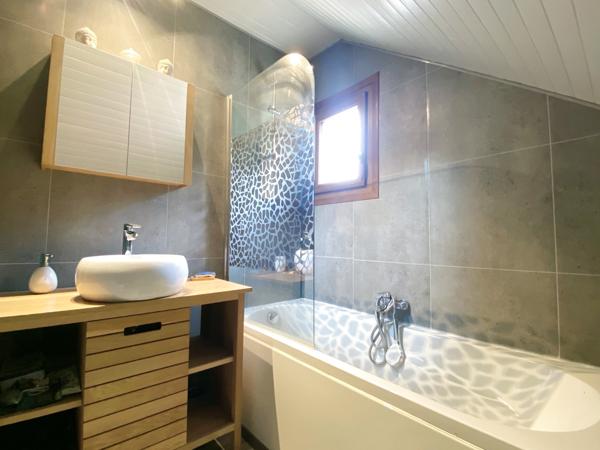 Nogent-le-Roi (28210) Propriété de 5 pièces – 146 m² avec garage – Secteur recherché