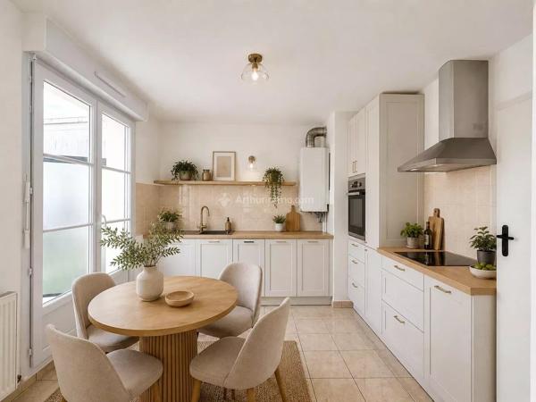 Vente                                                      Appartement
                        
                     4 pièces                      72 m2                     à Serris