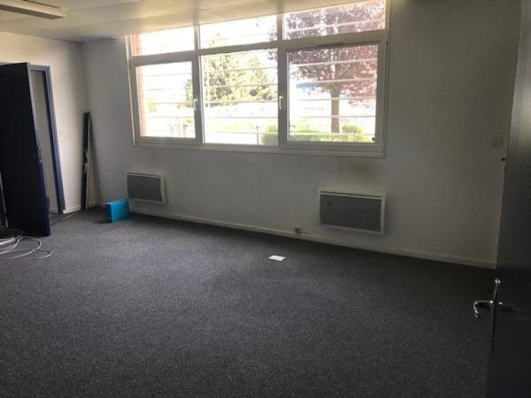 Bureau à Louer à MARLY 1530 €