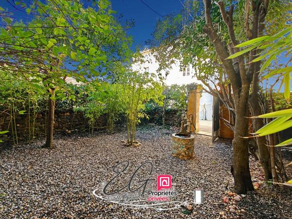 Maison de Maître , 4 Chambres, Grand garage, 1 Jardin