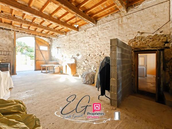 Maison de Maître , 4 Chambres, Grand garage, 1 Jardin