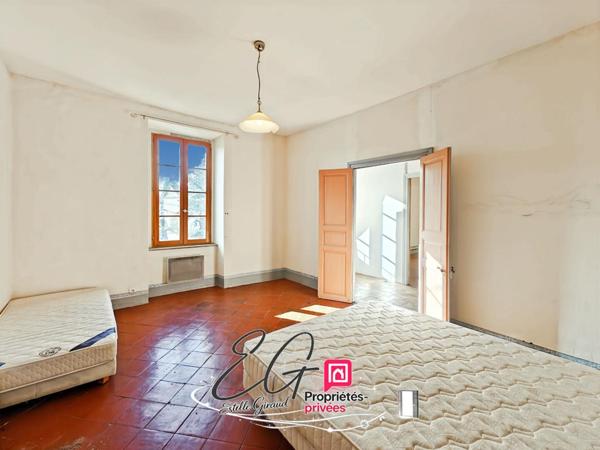 Maison de Maître , 4 Chambres, Grand garage, 1 Jardin