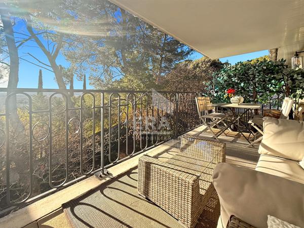 Appartement Bouc Bel Air  3 /4 pièces 82 m2 avec terrasse et 2 places privatives